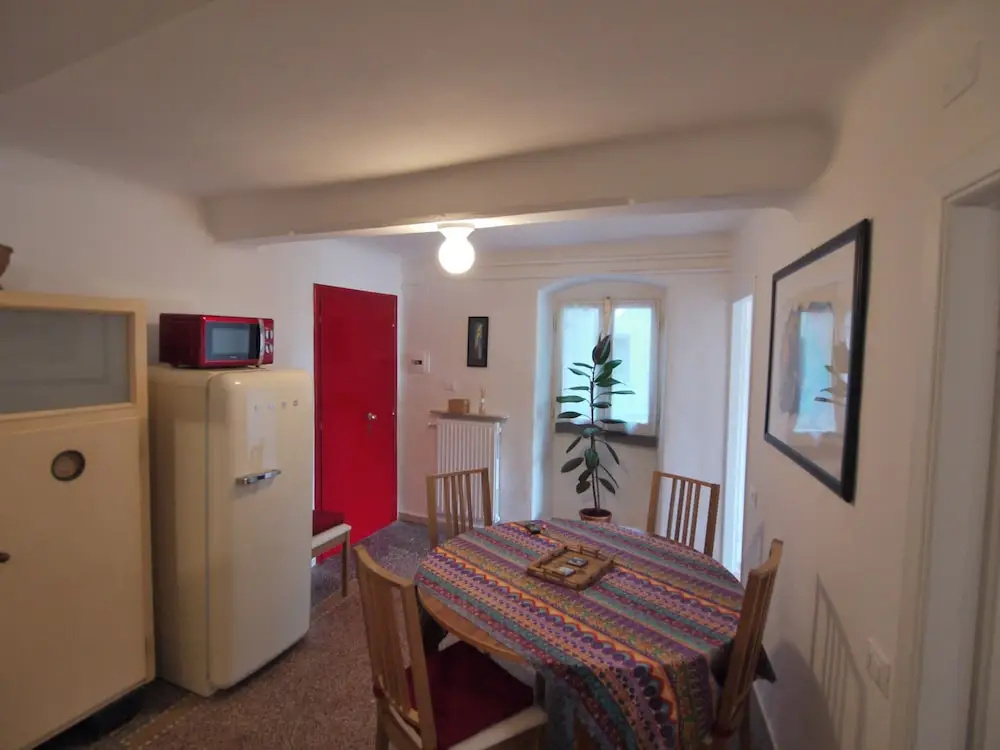 Radici Sea View Apartment With Balcony