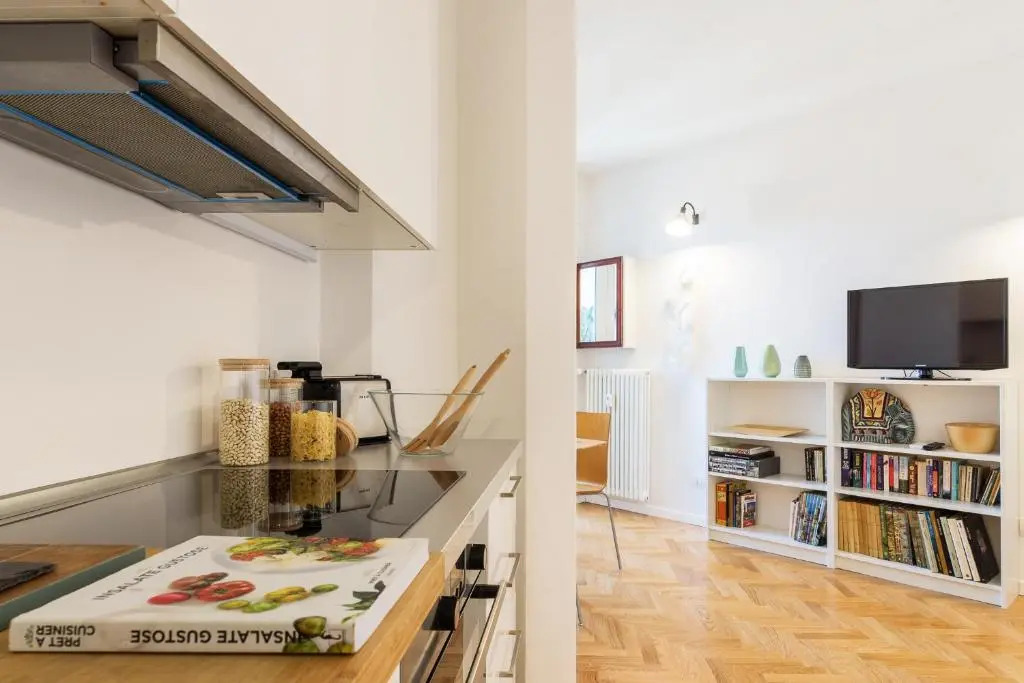 JOIVY Homey 1-Bed W/View Near Citylife