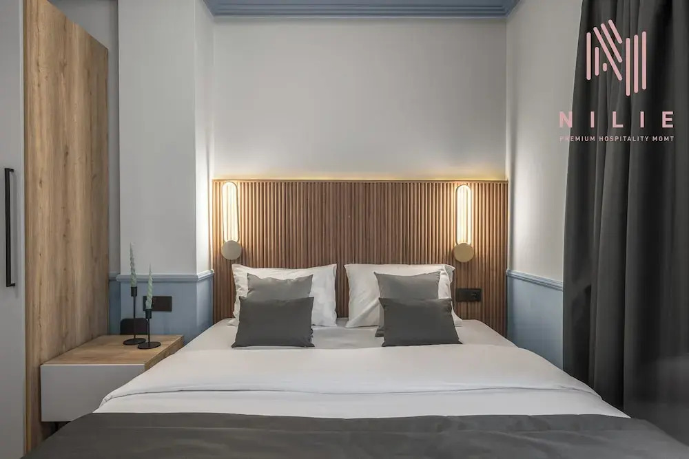 Esther Suites, Nilie Hospitality MGMT