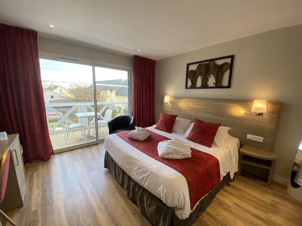 Contact hôtel - Hôtel Les Bleuets & SPA