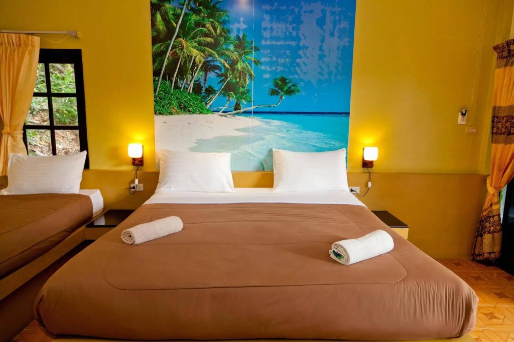 Full Moon Beach Resort