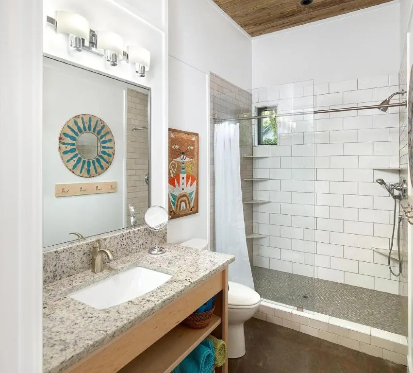 Folly Vacation 202 Beach Bungalow with all-new amenities