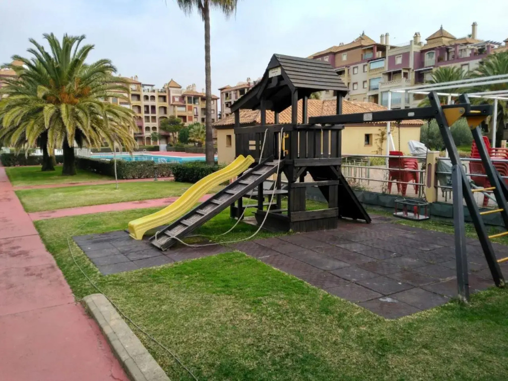 Residencial Alcaraván, Isla Canela