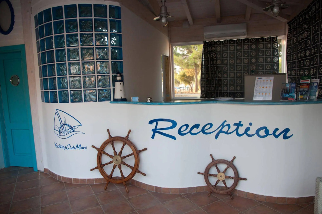 Yachting Club Mare