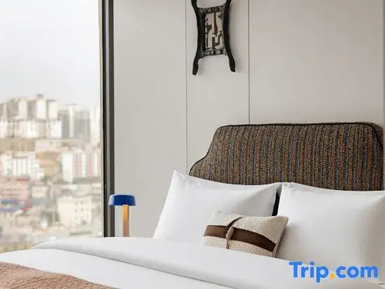 YiBoJiangShang B&B(Tianmen Mountain Cable Car Store）