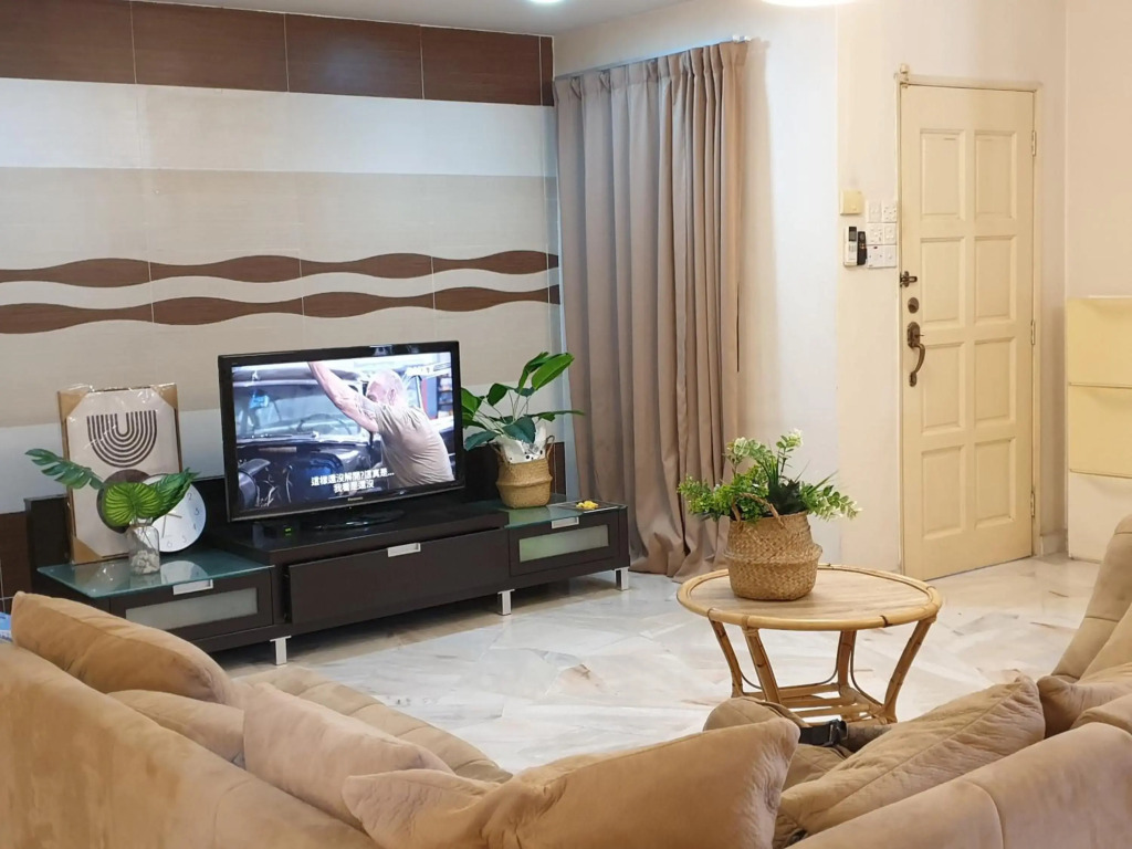 Airport Garden Stay #corner hoise 5 rooms #free wifi #parking #tv chanel