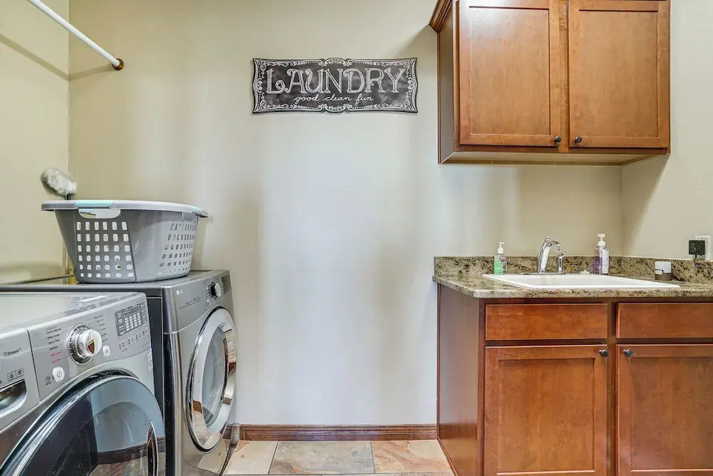 Las Cruces Home w/ Mountain Views & Private Pool!