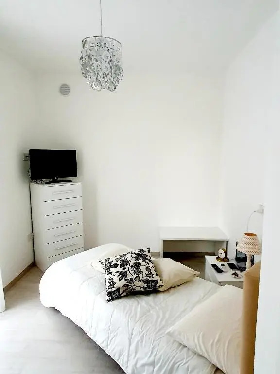 "Suite 19"