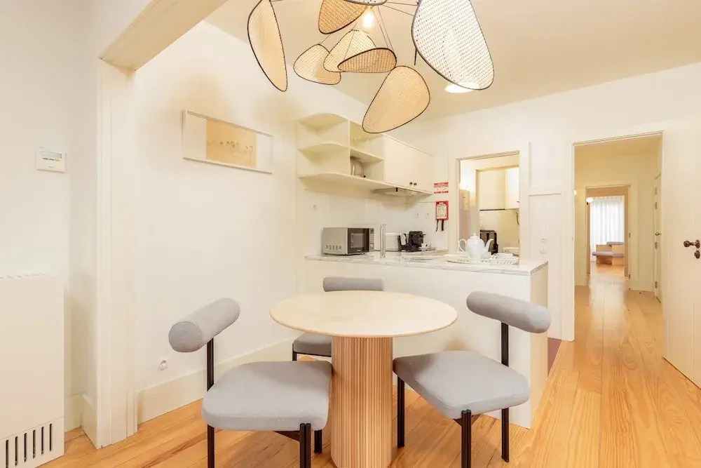 Apartment in Porto with balcony
