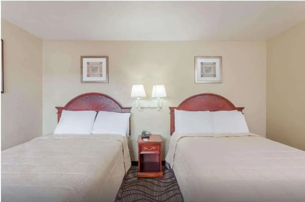 Tri City Inn