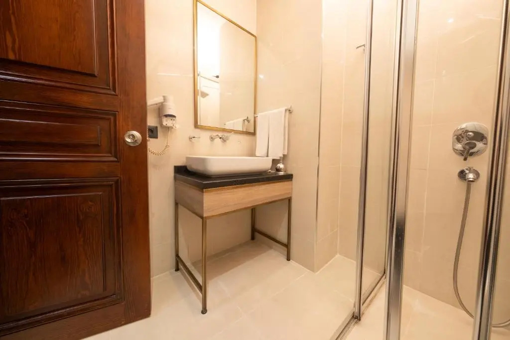 Atik Palas Hotel