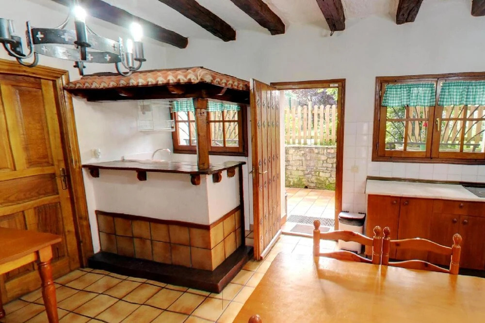 House With 3 Bedrooms in Lizaso, With Enclosed Garden and Wifi Near the Beach