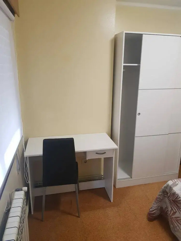 Apartment in Fragoso Street, Very Spacious and Close to Samil