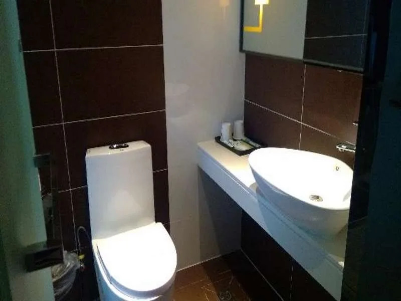 IU Hotel Urumqi Shinianzi Bus Station