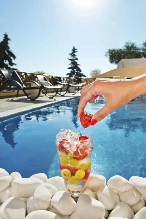 Anemone Luxury Suites