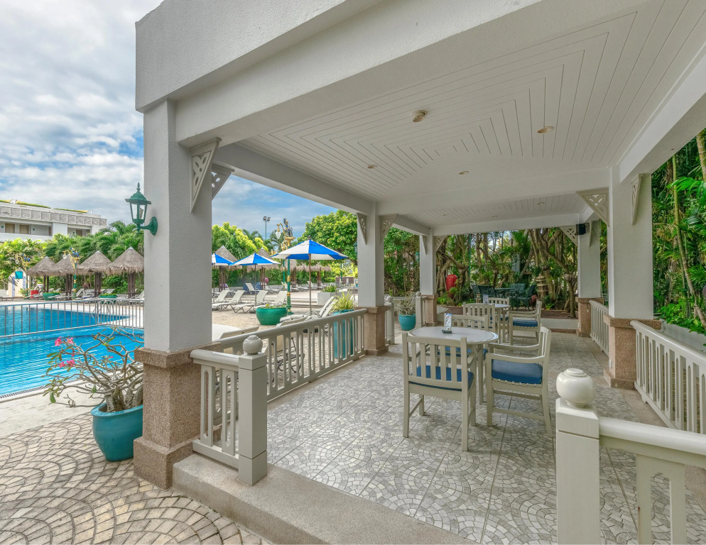 Andaman Beach Suites Hotel, Patong Phuket