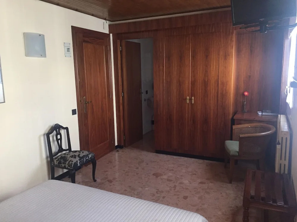 Hostal Victor
