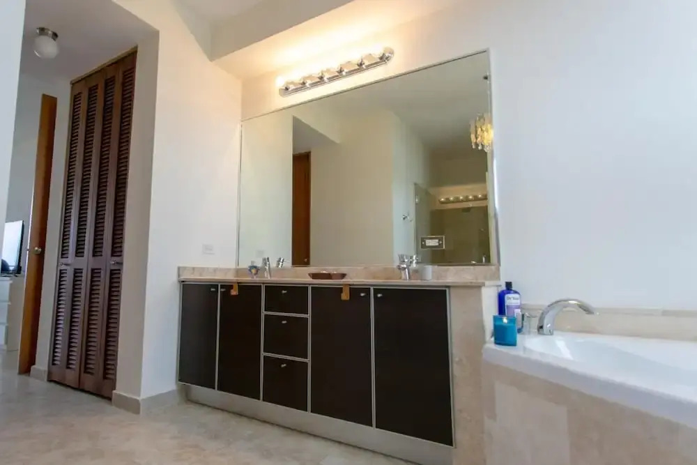 Impressive 2 Bedroom Luxurious Ocean View Apartment at Exclusive Solarea Complex