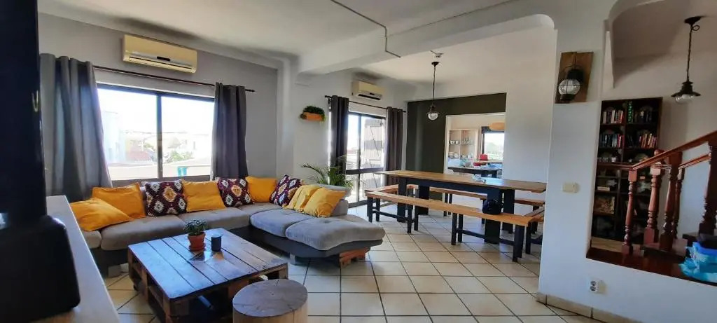 Bura Surfhouse - Hostel