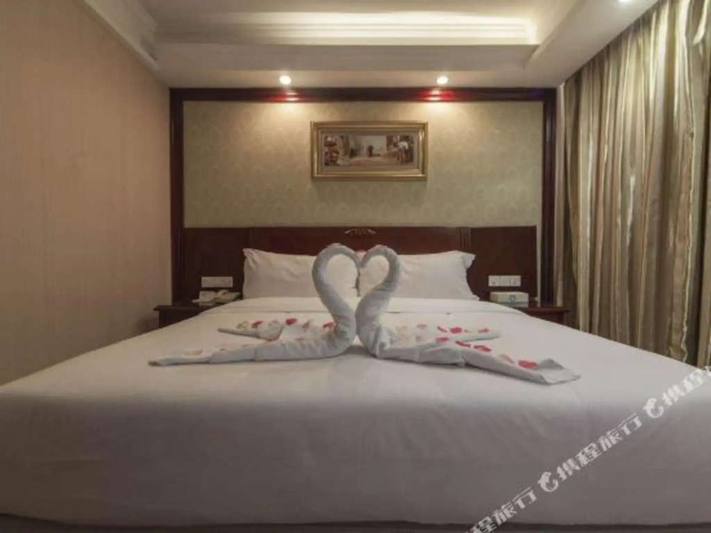 Towo Topping Hotel (Shenzhen Longgang FuPingStation Expressway)