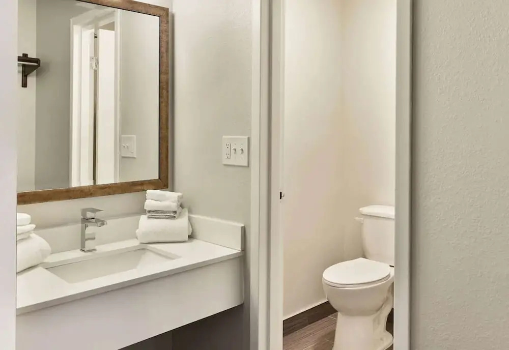 Howard Johnson Inn