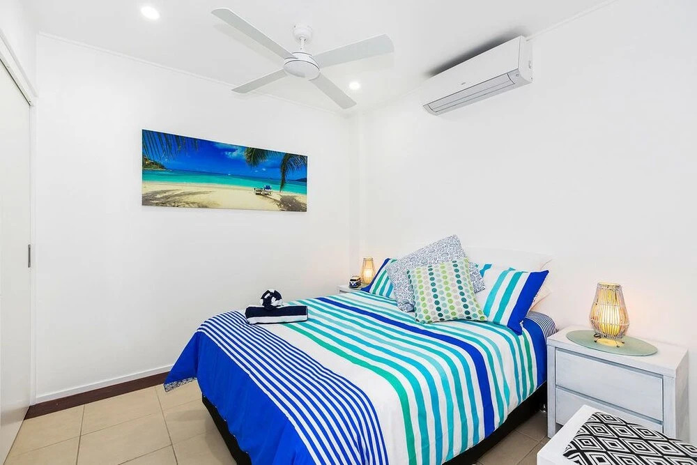 Sandy Toes On Paradiso 339