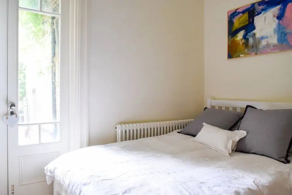 Pretty Brixton 1 Bedroom Flat With Garden