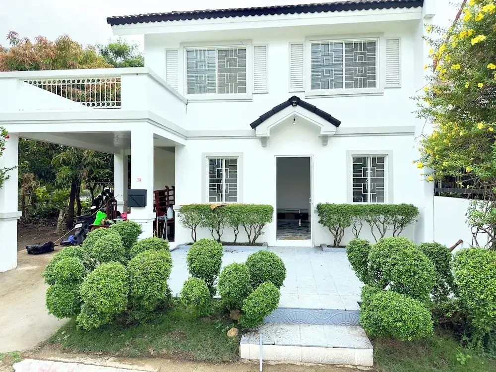 Elegant 4Br House near Clubhouse - Pool