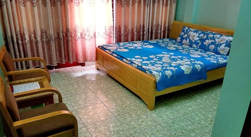 Son Ha Hotel