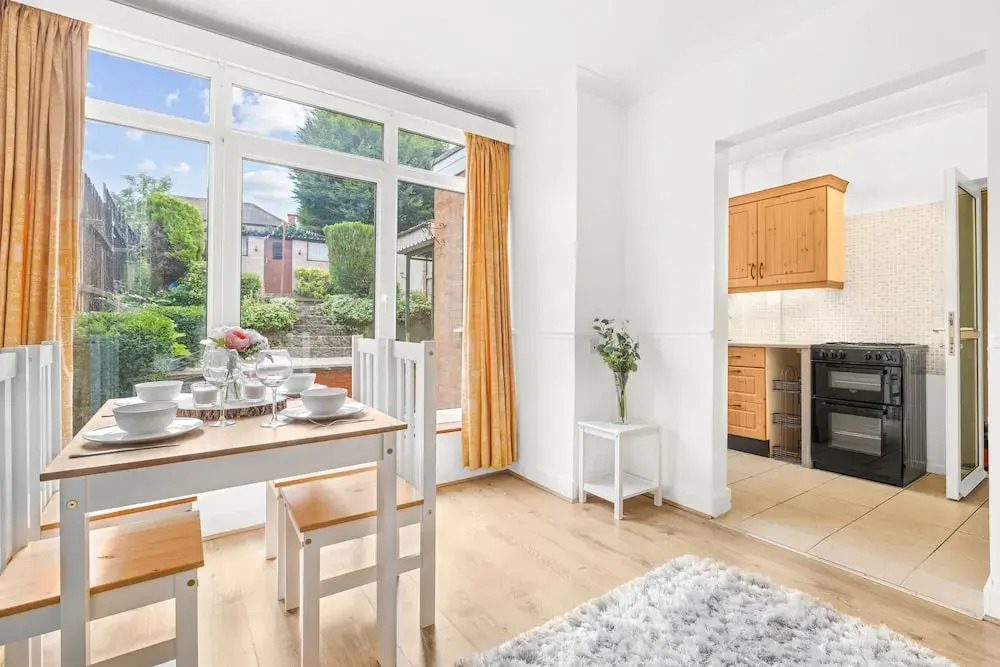 4 Bedroom House located near BHX & NEC
