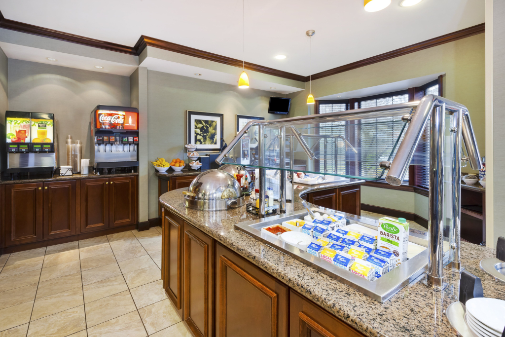 Staybridge Suites Lansing-Okemos by IHG