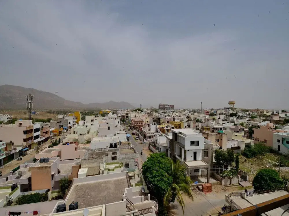 Panchsheel Plaza By OYO Rooms