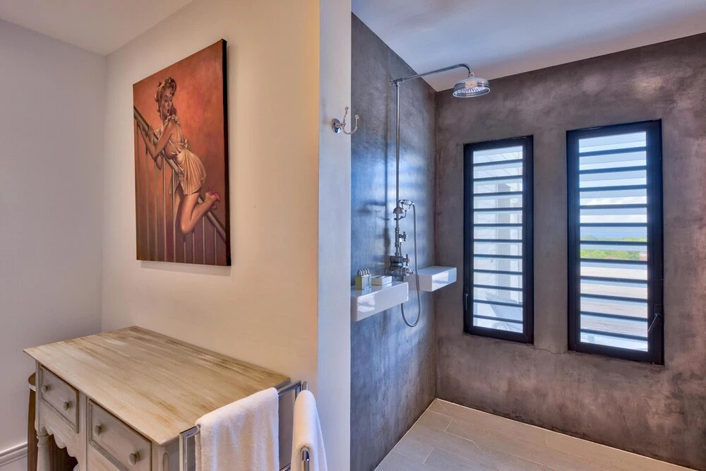 Huge Pool, Ideal for Groups, Exclusive Address, AC, Free Wifi, Sat TV, Views! Terres Basses Area