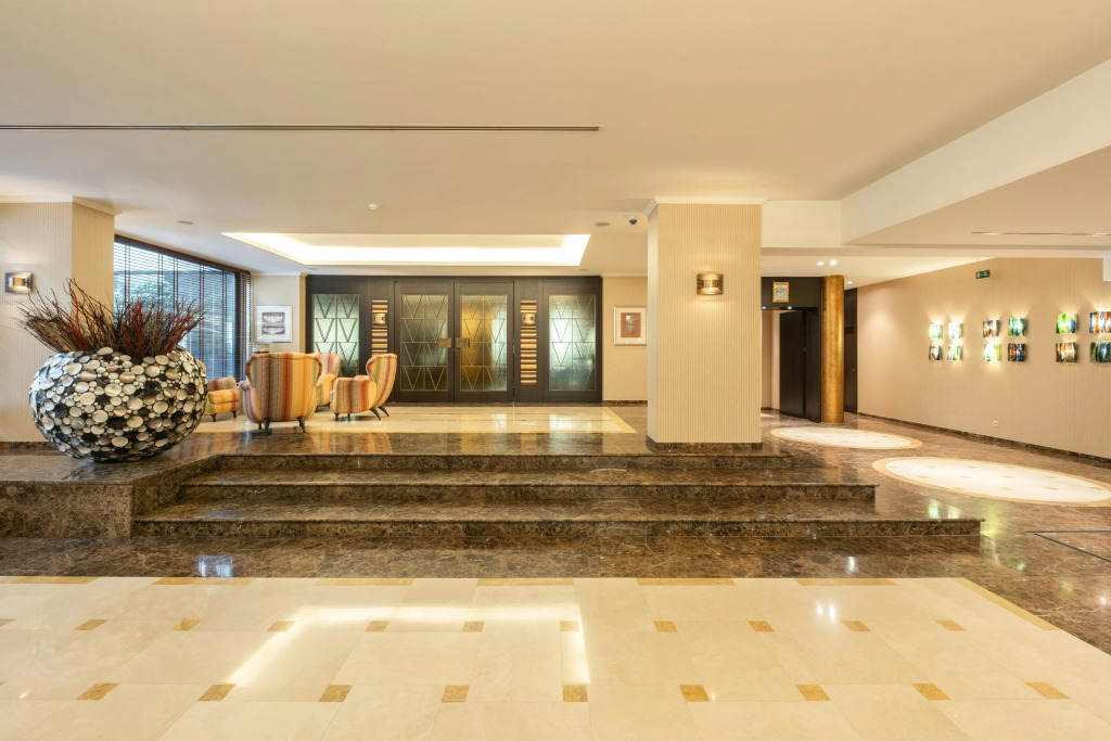 Hyllit Hotel