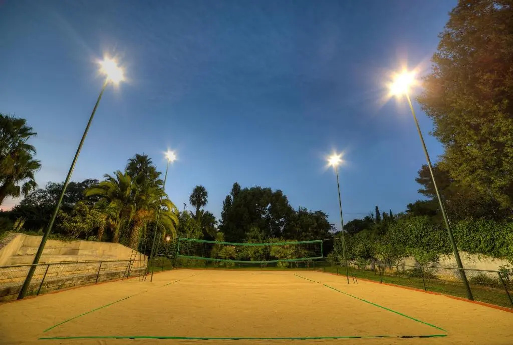 Villa piscina, calcio, tennis, beach-volley m990