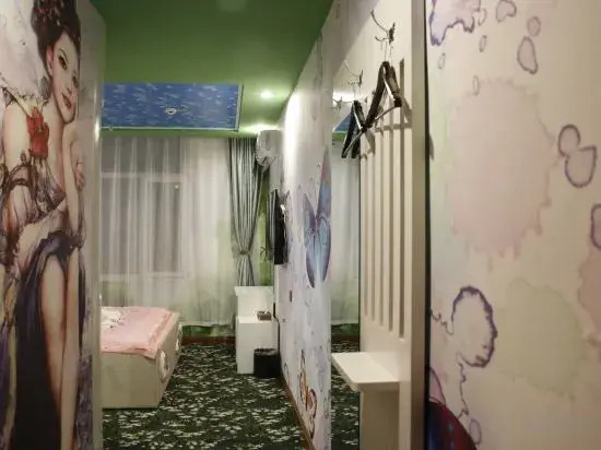 Xinjinjiang Boutique Hotel