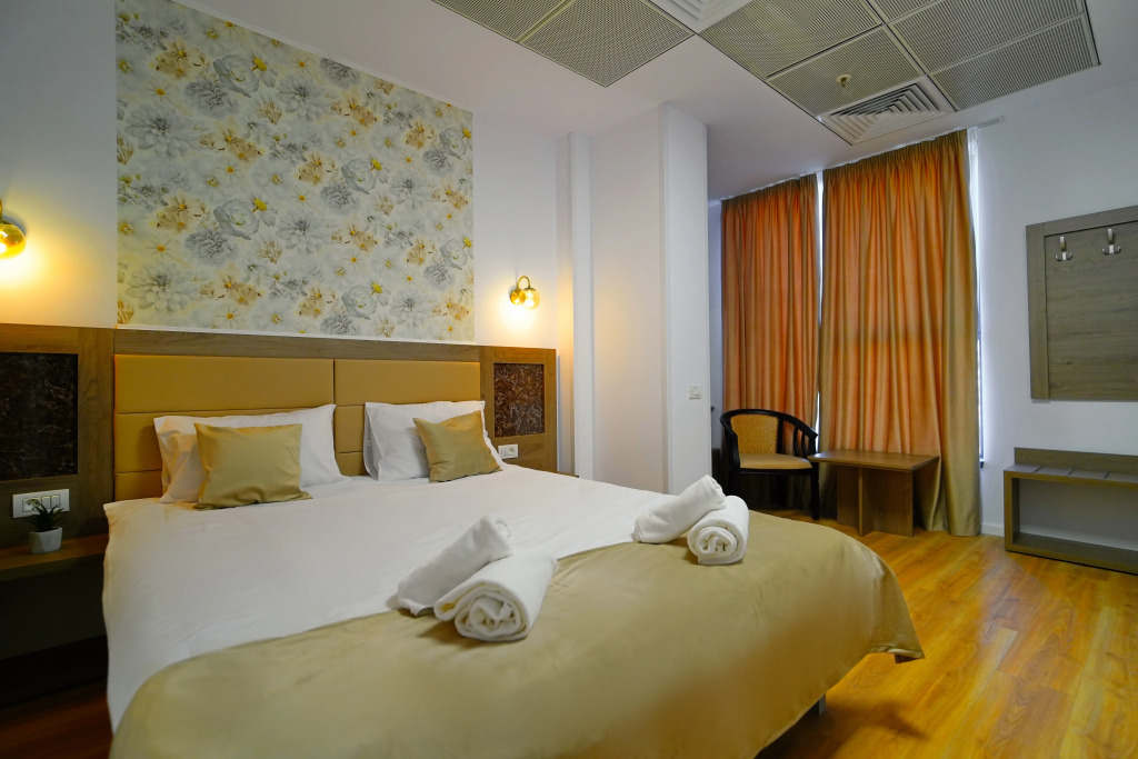 Sir Fundeni Hotel