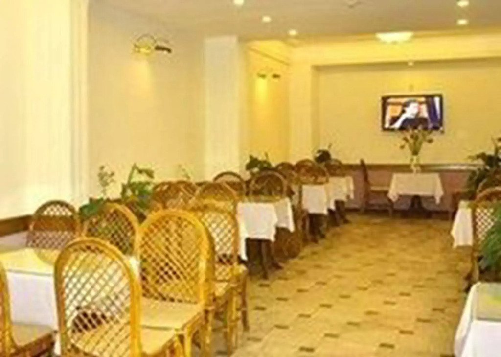 A25 Premium Hotel - 12 Phố Huế