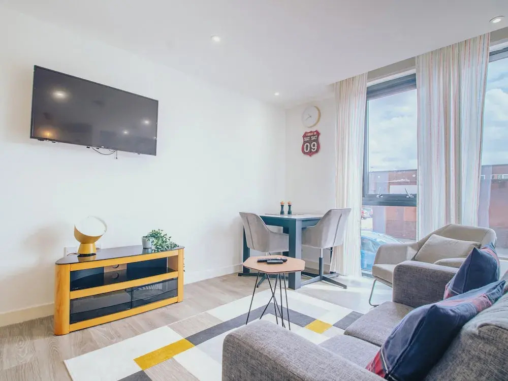 Vibrant Bright Apartment Sheffield Sleeps 2