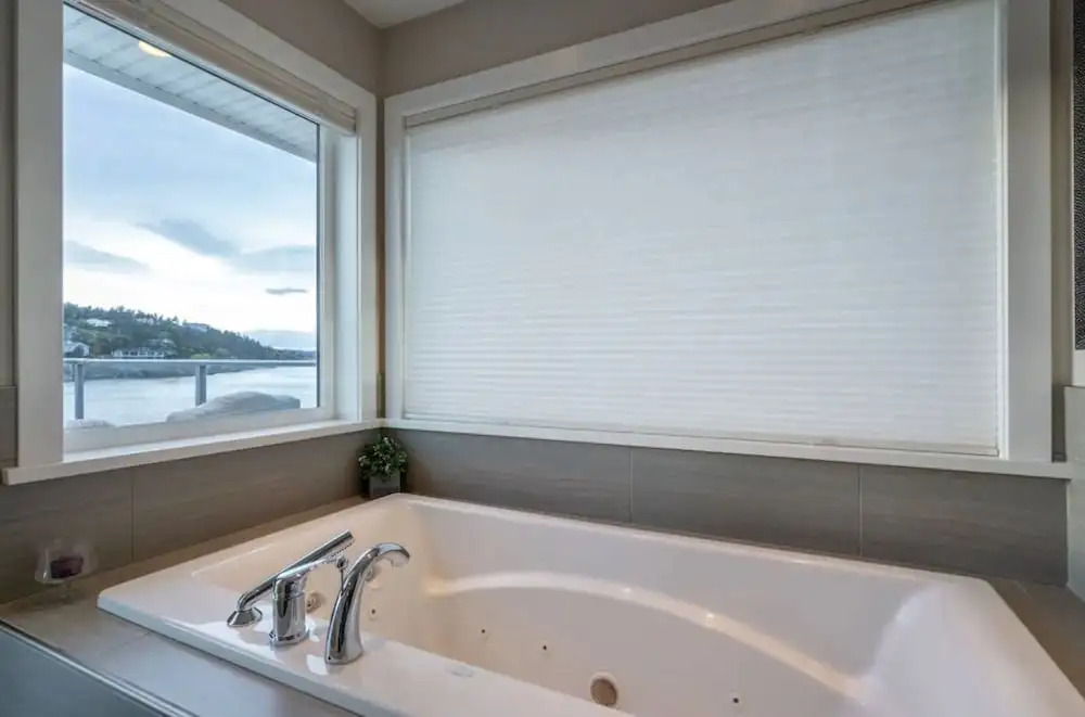 *10 Mile Point Stunning Oceanfront