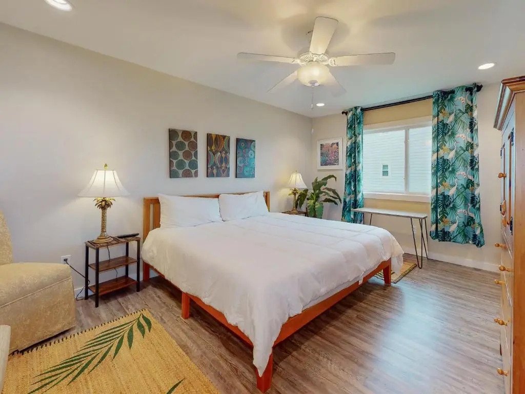 AH-E116 Newly Remodeled Condo, Ground Floor, Across From the Shared Pool
