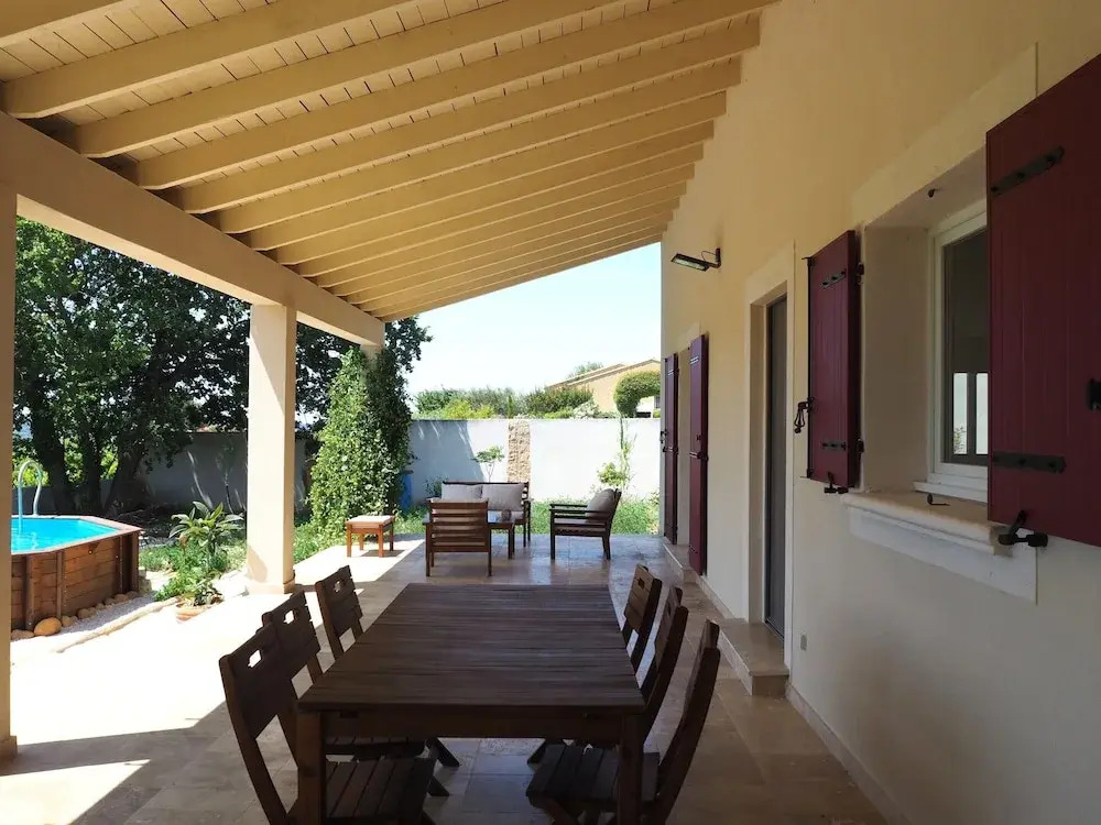 Holiday Home Near Pont du Gard & Vineyards