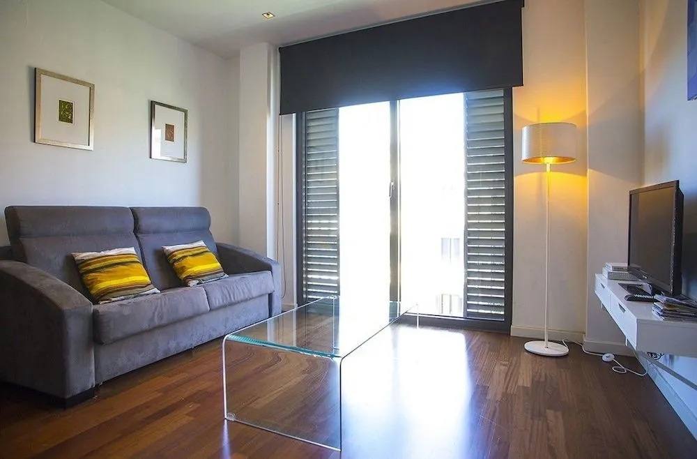 Aspasios Diagonal Art Apartments