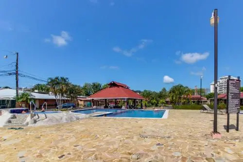 Paradise M02