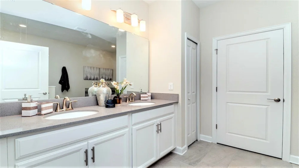 Spacious Luxury Home Near Disney & Universal