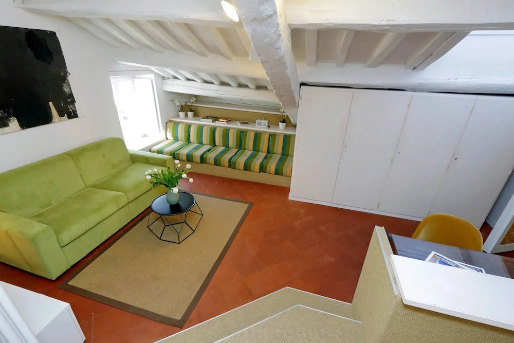 Monti Charme - My Extra Home