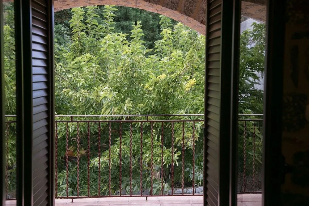 Sofia Limeni View