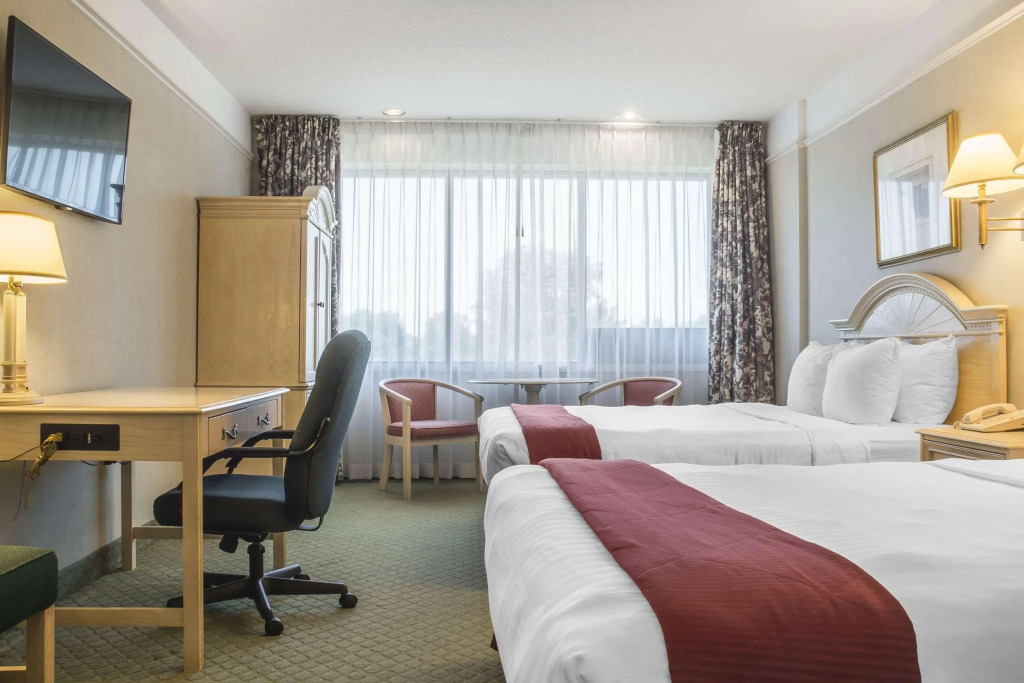 Clarion Hotel & Conference Centre
