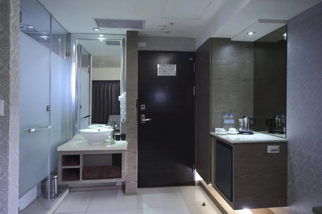 Nest Hotel