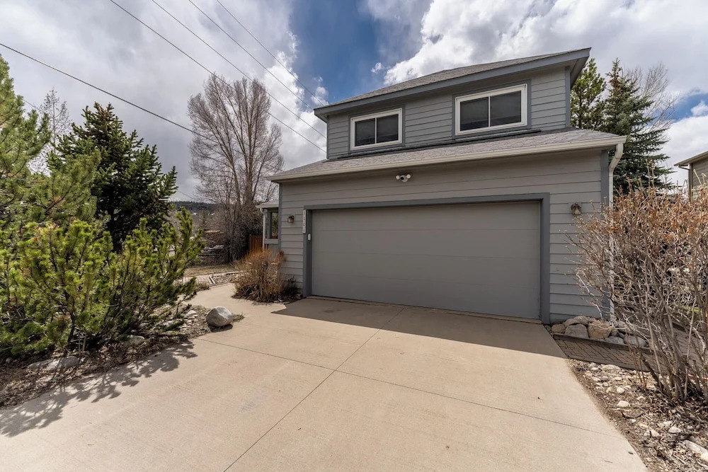 Stand-alone Mountain Home, Private Hot Tub and Deck, Mountain Views #34 by Summit County Mountain Retreats